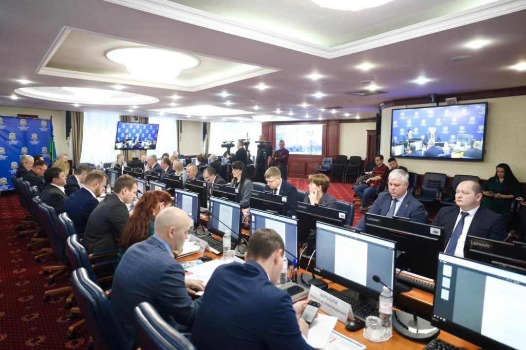 Председатель Думы города Нефтеюганска Марат Миннигулов: 20 декабря 2024 года в Ханты-Мансийске состоялось заседание Координационного совета представительных органов местного самоуправления муниципальных образований и Думы Югры.