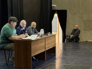 Сегодня, 12 октября 2026 года, в окружном Доме народного творчества прошла конференция по переизбранию председателя городского общества инвалидов Ханты-Мансийска Павла Фаритовича Булатова на новый пятилетний срок. В мероприятии участвовал Станислав Петрович Кононенко, председатель РОДИК «Преобразование».